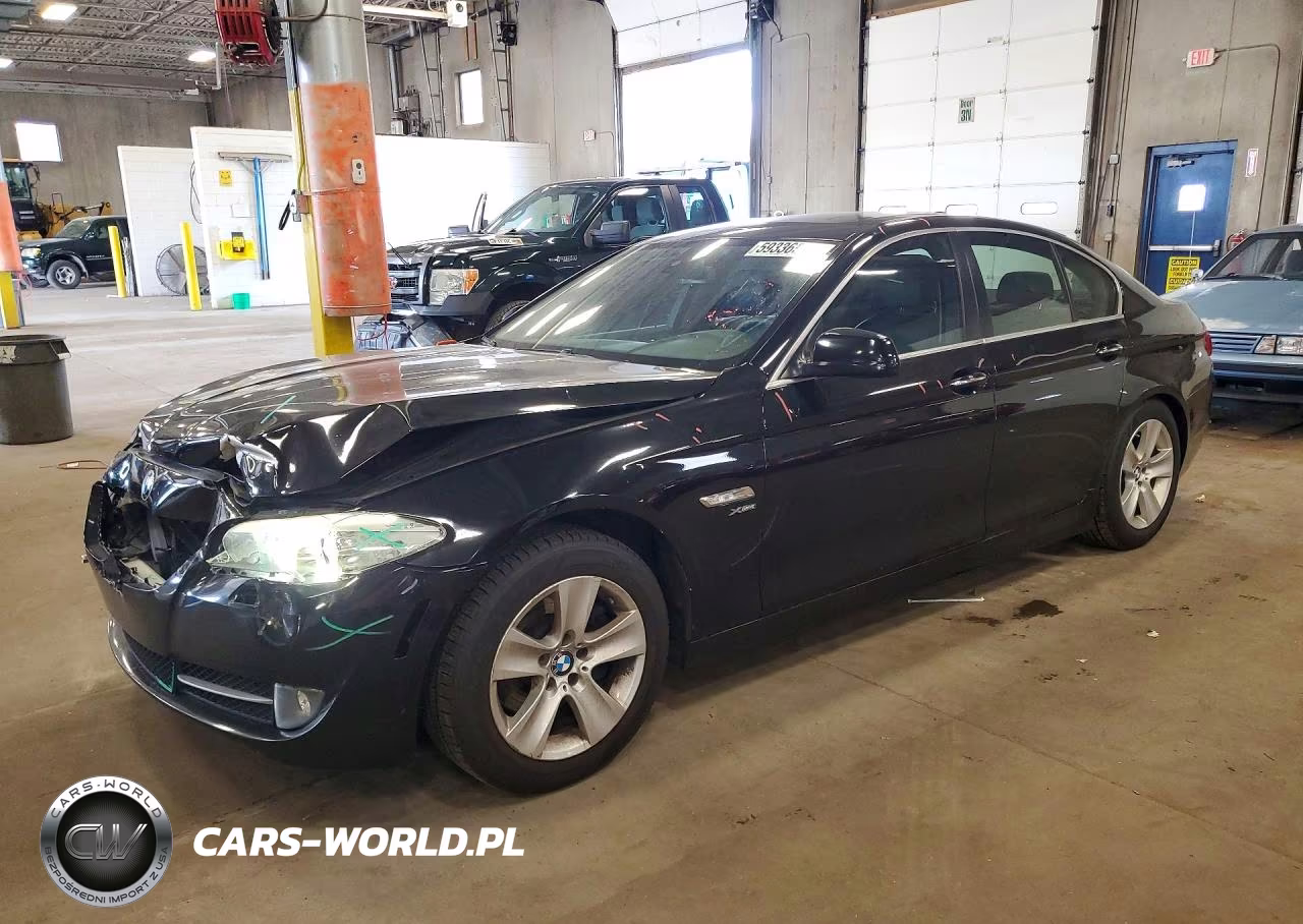 2012 BMW 5 Series 528I