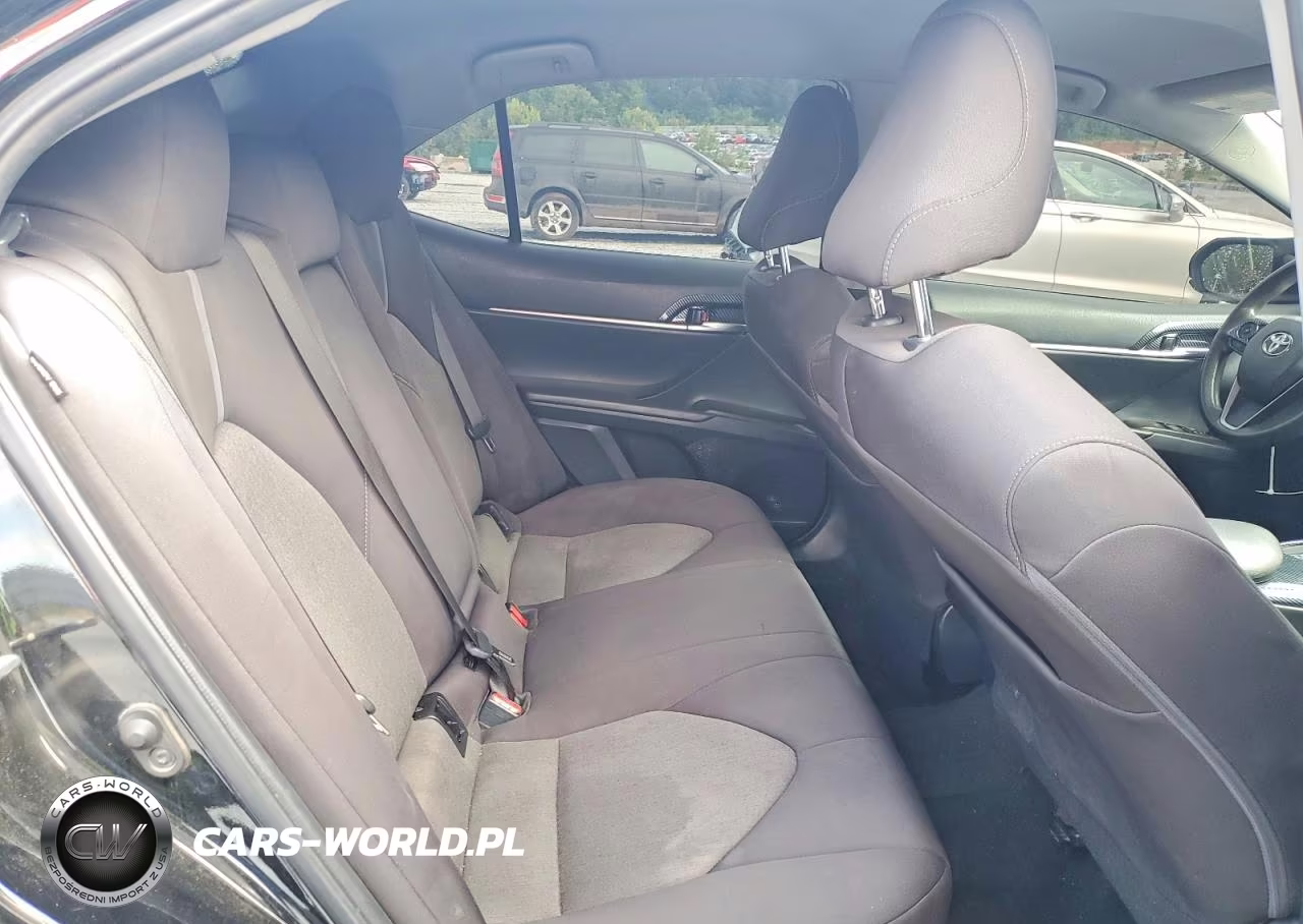 2021 Toyota Camry Le VIN:4T1C11AK6MU404852 - 10