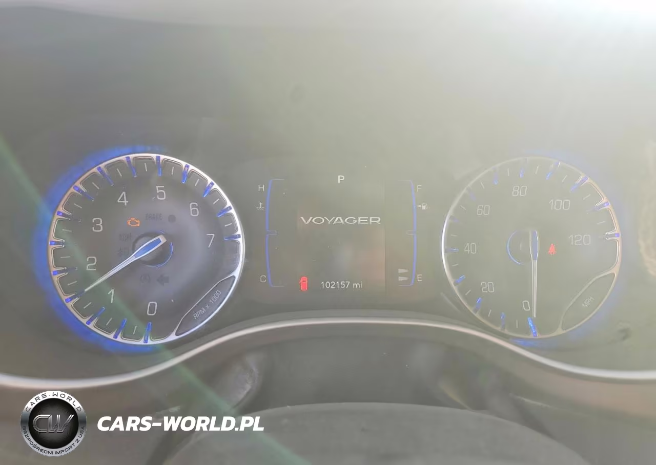 2022 Chrysler Voyager Lx VIN:2C4RC1CG7NR105192 - 9