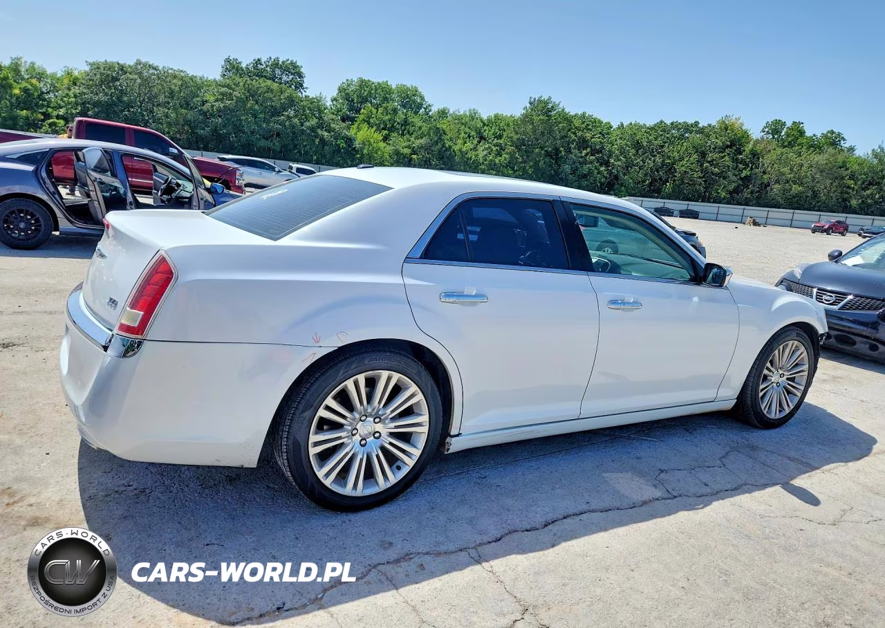 2012 Chrysler 300 Limited VIN:2C3CCACGXCH195354 - 3