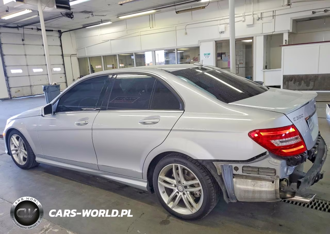2013 Mercedes-Benz C 300 4Matic VIN:WDDGF8ABXDR260005 - 2