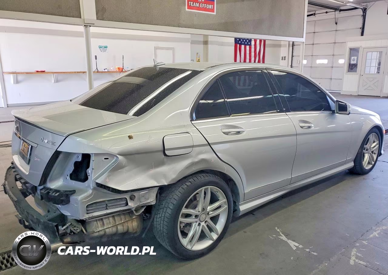 2013 Mercedes-Benz C 300 4Matic VIN:WDDGF8ABXDR260005 - 3