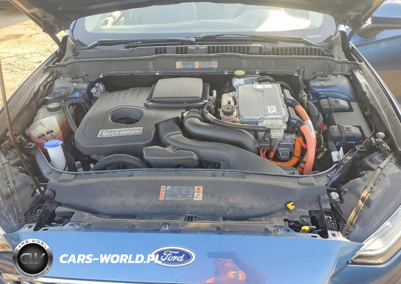 2018 Ford Fusion S Hybrid VIN:3FA6P0UU6JR259845 - 11