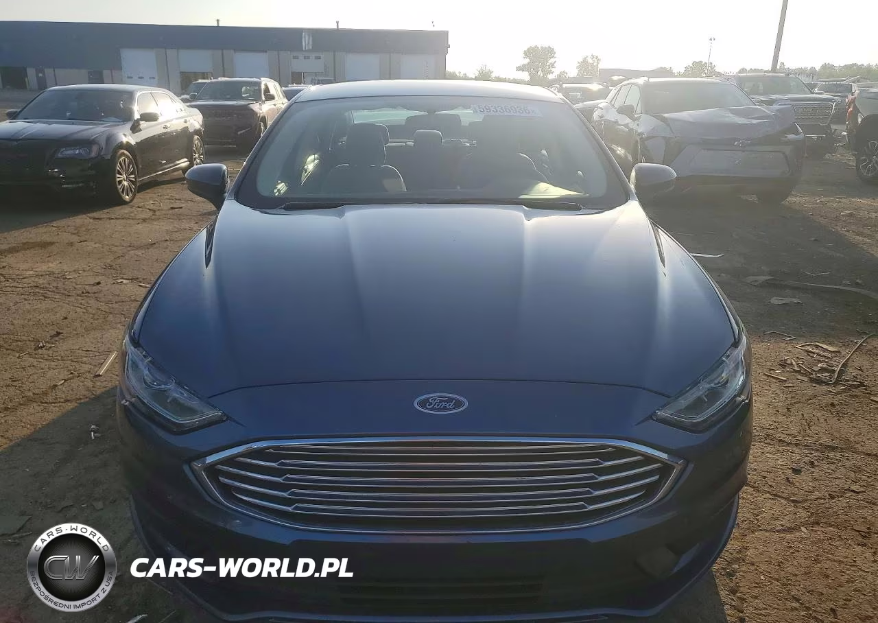 2018 Ford Fusion S Hybrid VIN:3FA6P0UU6JR259845 - 5