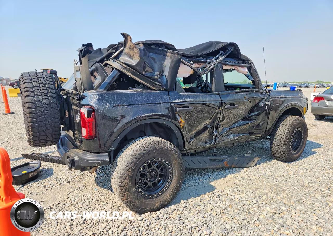 2022 Ford Bronco Base VIN:1FMDE5BH2NLB07118 - 3