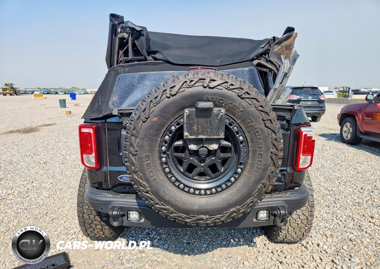 2022 Ford Bronco Base VIN:1FMDE5BH2NLB07118 - 6
