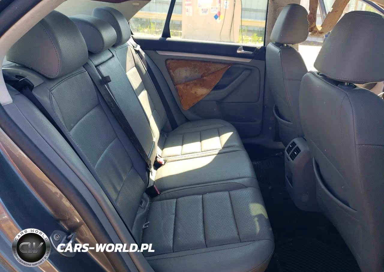2007 Volkswagen Jetta Wolfsburg VIN:3VWEF71K27M135336 - 10