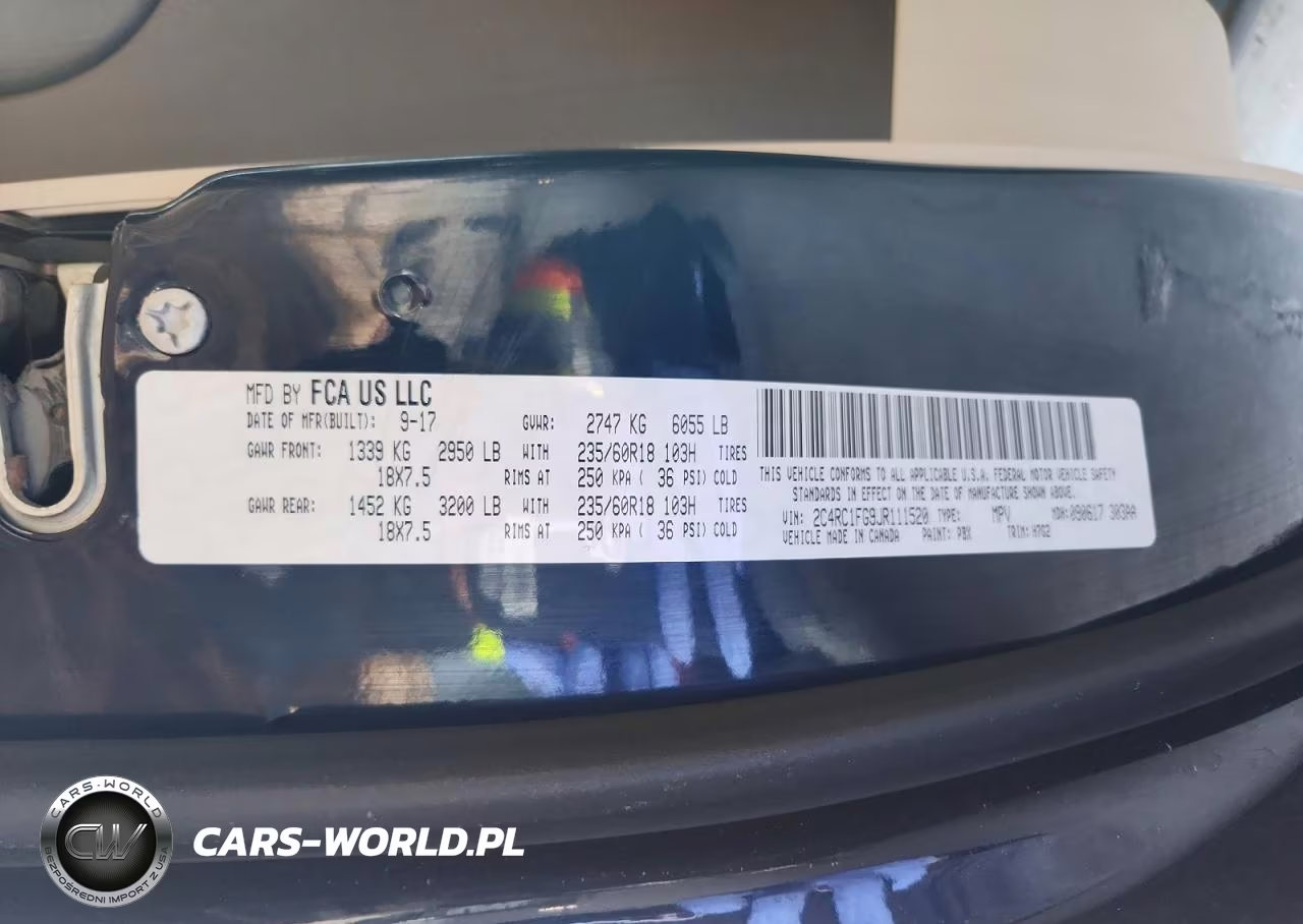 2018 Chrysler Pacifica Touring Plus VIN:2C4RC1FG9JR111520 - 13