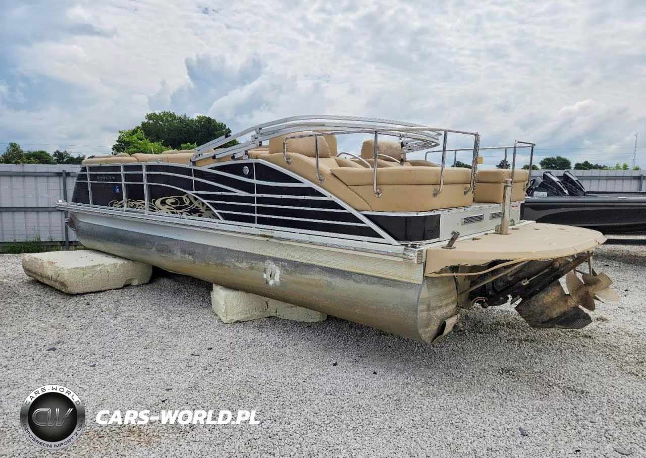 2011 Bennington Boat - Pontoon Boat VIN:ETW7300D111 - 3