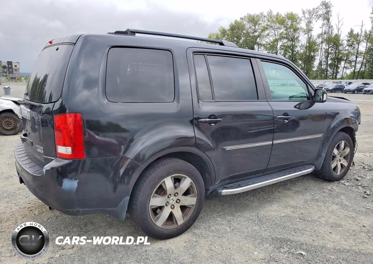 2015 Honda Pilot Touring VIN:5FNYF4H99FB052300 - 3