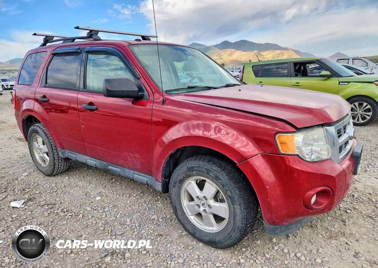 2011 Ford Escape Xlt VIN:1FMCU9D7XBKB30156 - 4