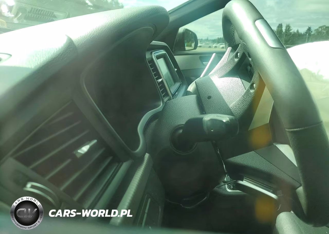 2019 Hyundai Sonata Sport VIN:5NPE34AF1KH812923 - 9