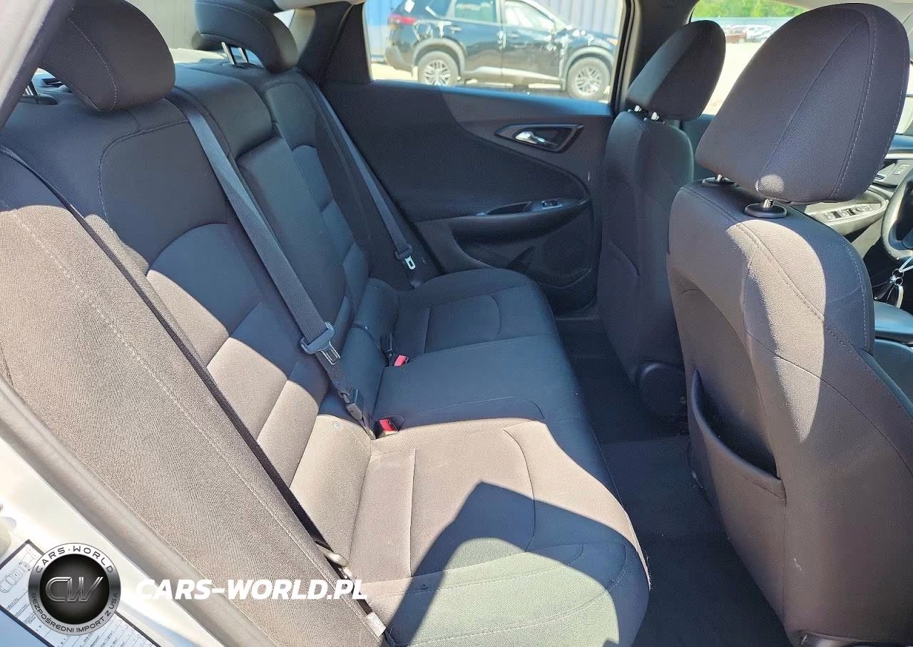 2018 Chevrolet Malibu Ls VIN:1G1ZB5ST9JF192130 - 10