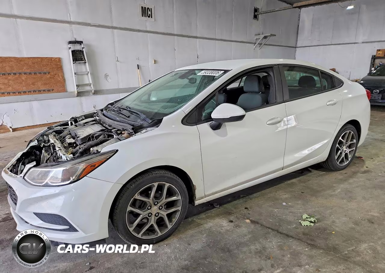 2017 Chevrolet Cruze Ls – zdjęcie 1 z 13