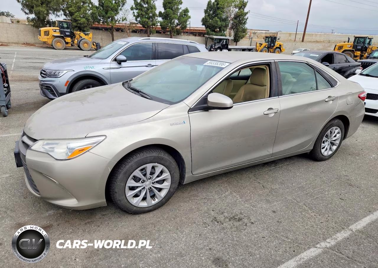 2016 Toyota Camry Hybrid Le – zdjęcie 1 z 12