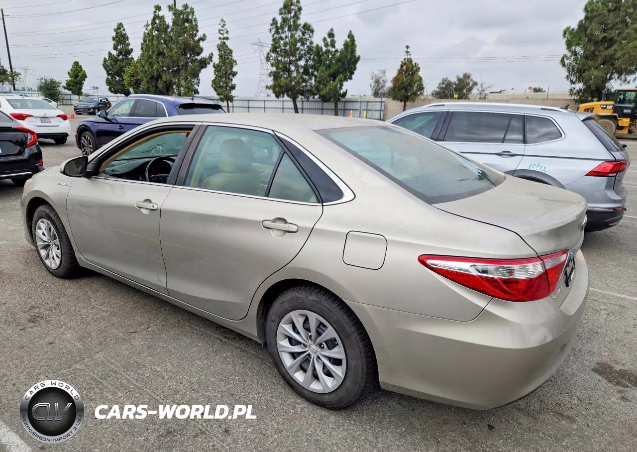 2016 Toyota Camry Hybrid Le VIN:4T1BD1FK1GU182141 - 2