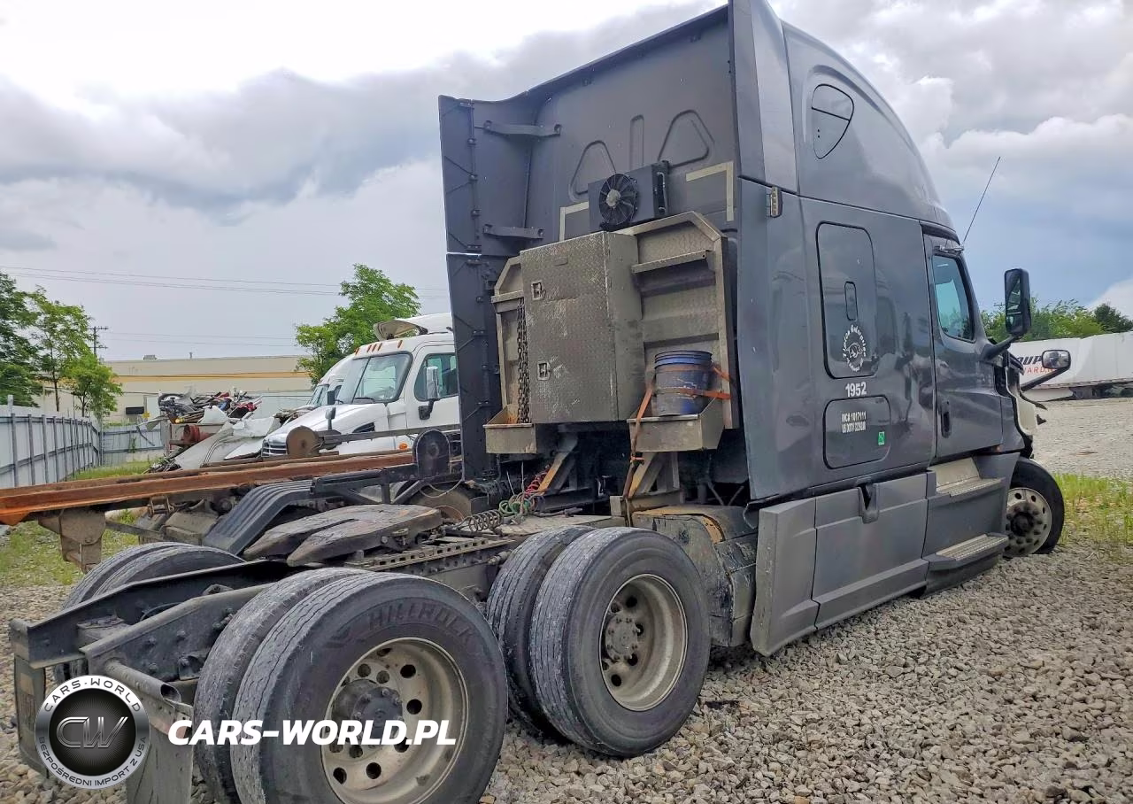 2019 Freightliner Cascadia 126 Semi Truck VIN:3AKJHHDR1KSKB5191 - 3