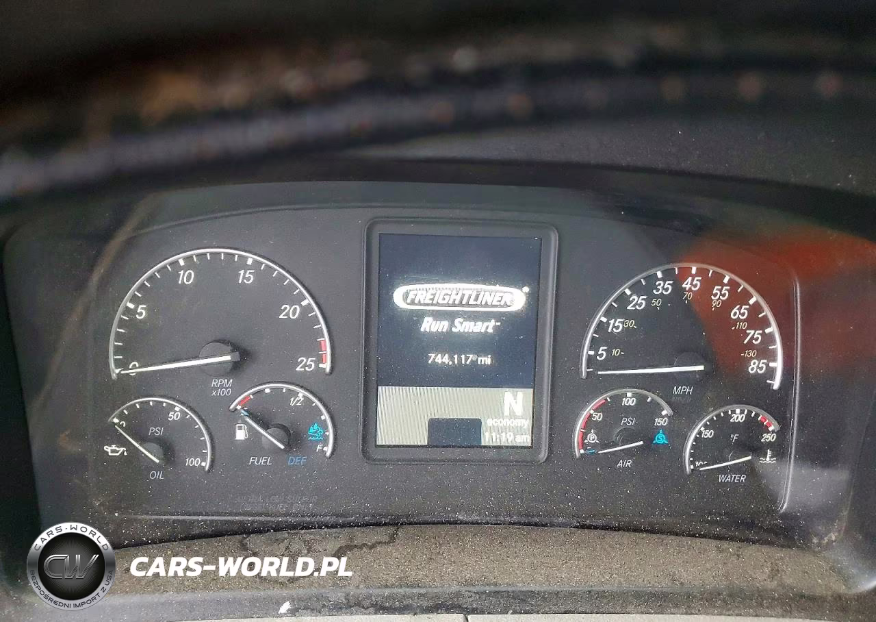2019 Freightliner Cascadia 126 Semi Truck VIN:3AKJHHDR1KSKB5191 - 9