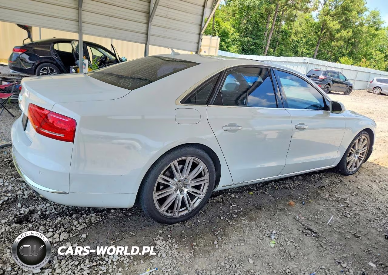 2013 Audi A8 Quattro VIN:WAUAGAFD9DN017112 - 3
