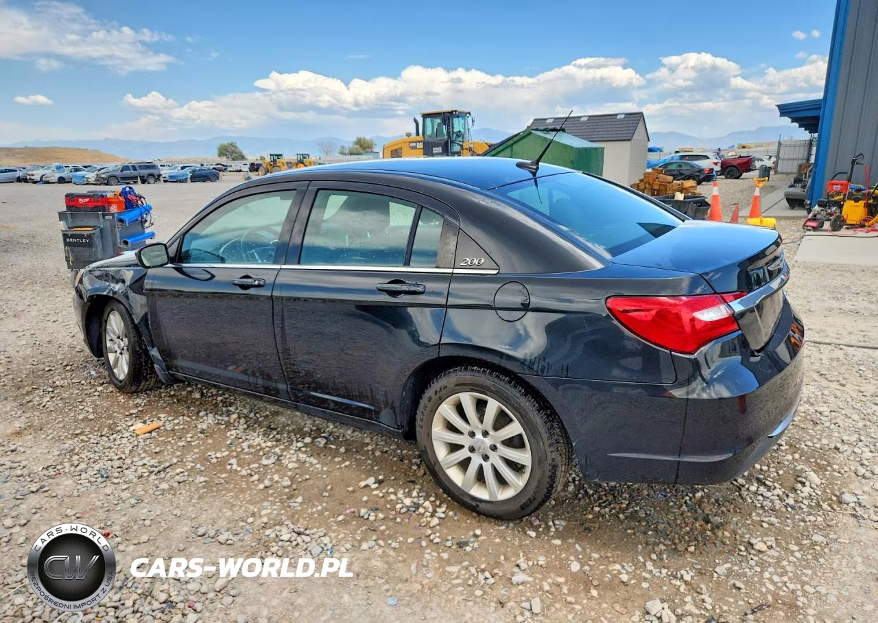 2011 Chrysler 200 Touring VIN:1C3BC1FB8BN514722 - 2