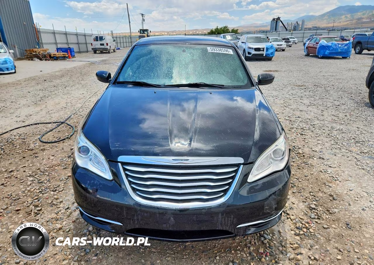 2011 Chrysler 200 Touring VIN:1C3BC1FB8BN514722 - 5