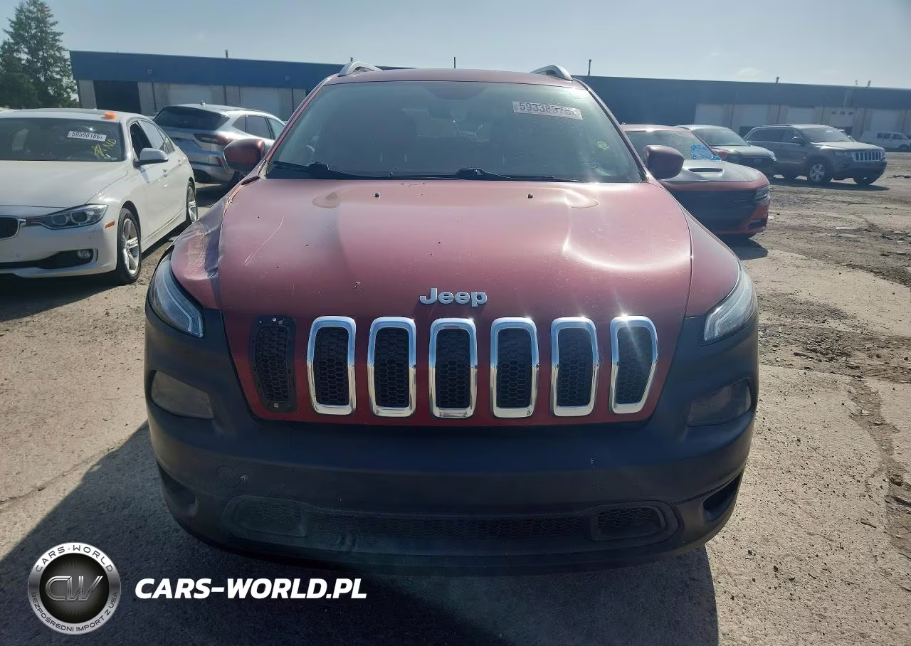 2014 Jeep Cherokee Latitude VIN:1C4PJMCS8EW126109 - 5