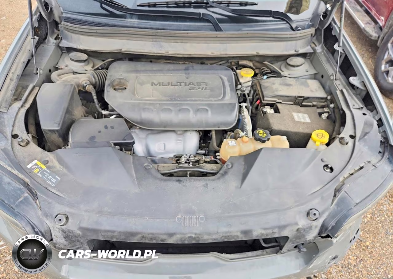 2020 Jeep Cherokee Latitude Plus VIN:1C4PJLLBXLD580882 - 12