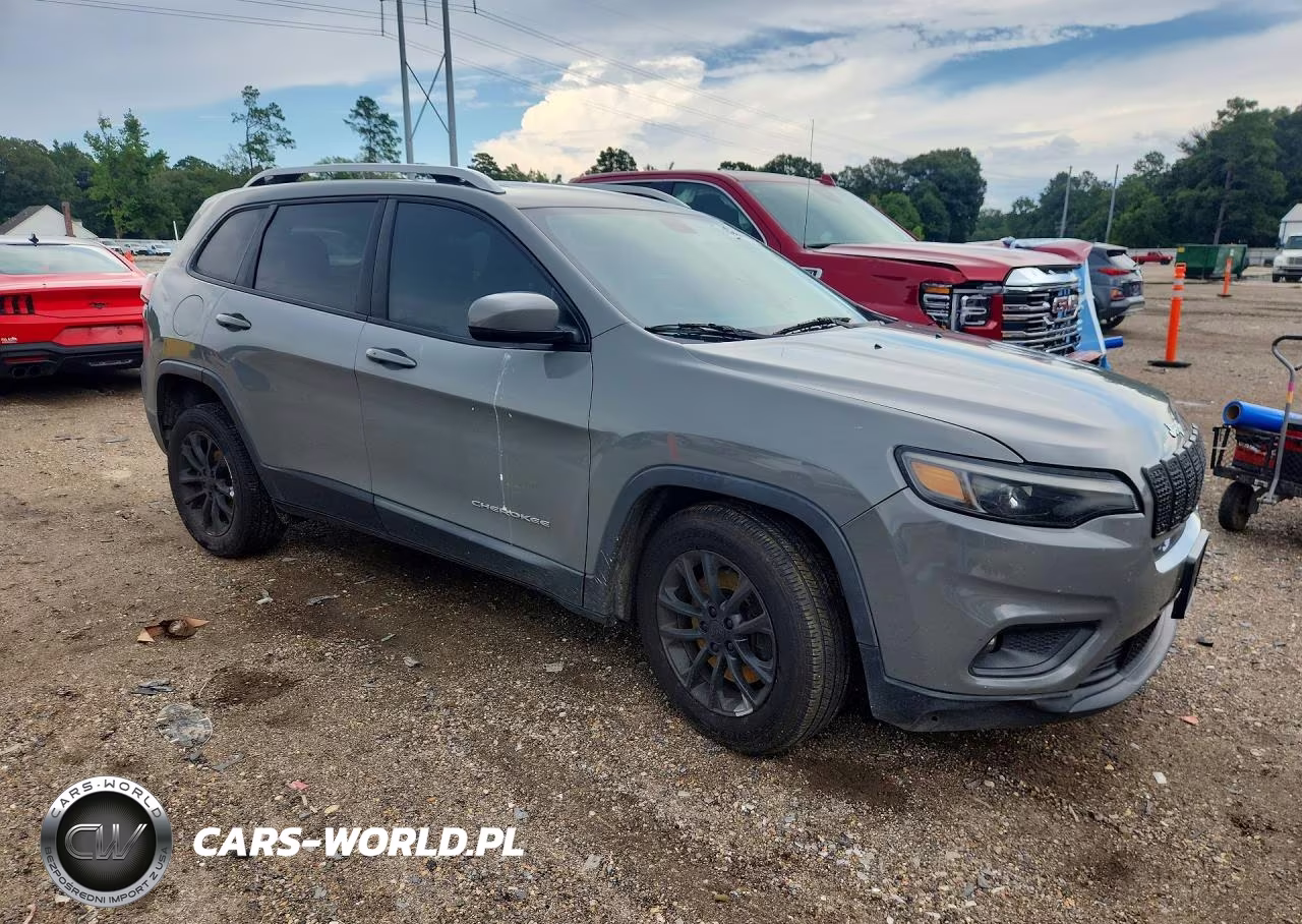 2020 Jeep Cherokee Latitude Plus VIN:1C4PJLLBXLD580882 - 4