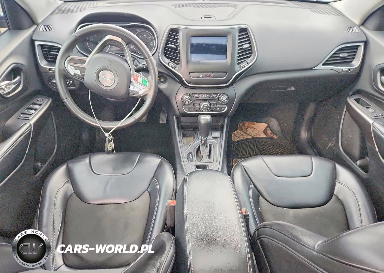 2020 Jeep Cherokee Latitude Plus VIN:1C4PJLLBXLD580882 - 8