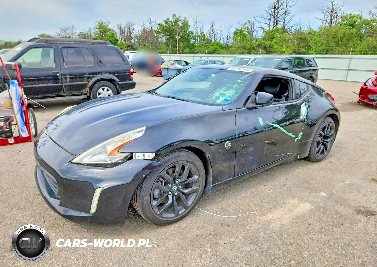 2016 Nissan 370Z Base – zdjęcie 1 z 12
