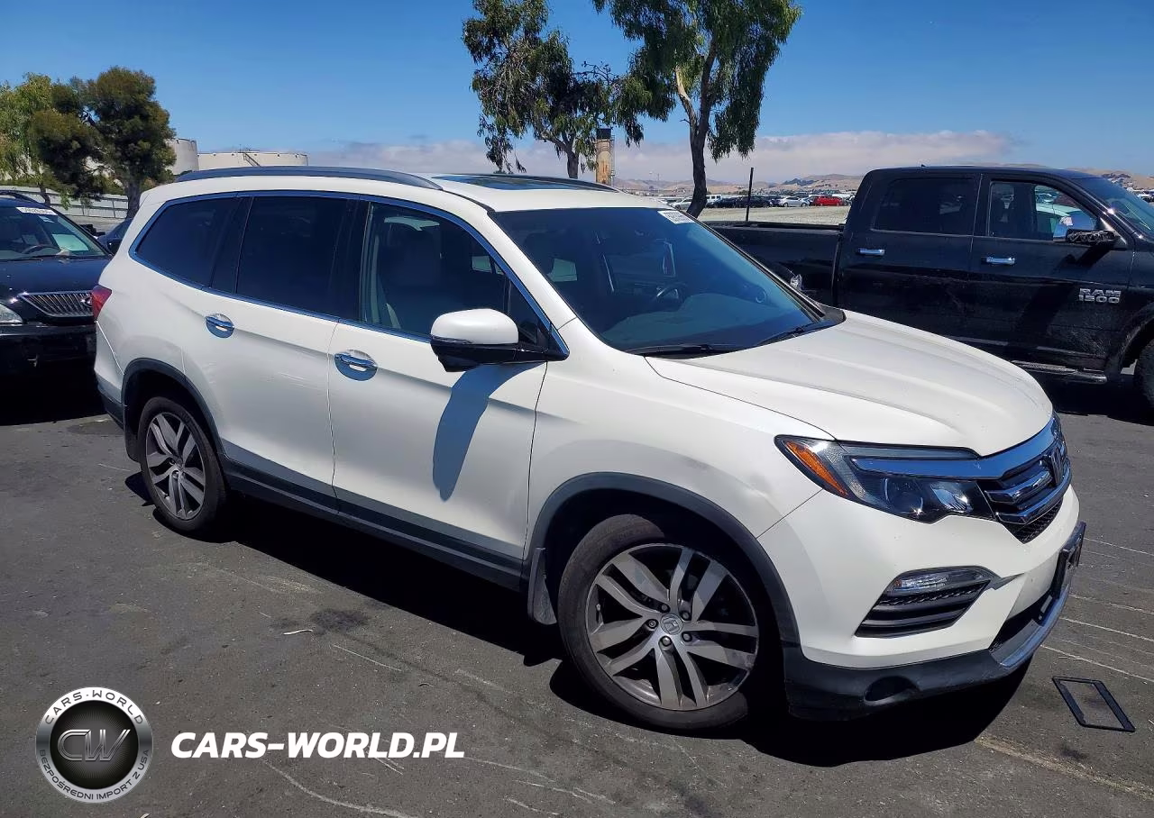 2016 Honda Pilot Touring VIN:5FNYF6H96GB078608 - 4