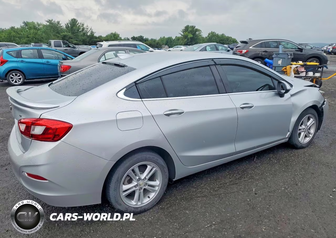 2016 Chevrolet Cruze Lt VIN:1G1BE5SM3G7232562 - 3