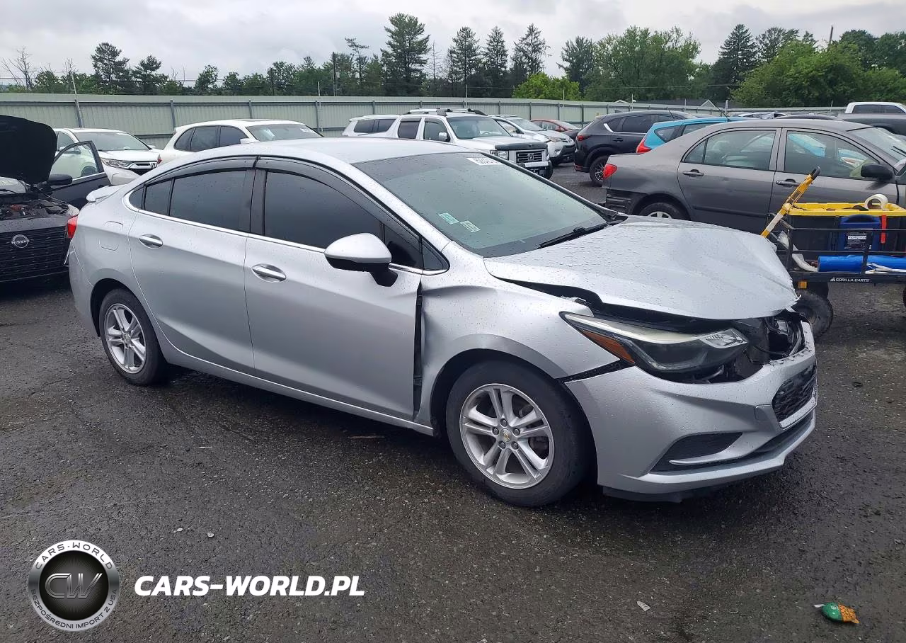 2016 Chevrolet Cruze Lt VIN:1G1BE5SM3G7232562 - 4