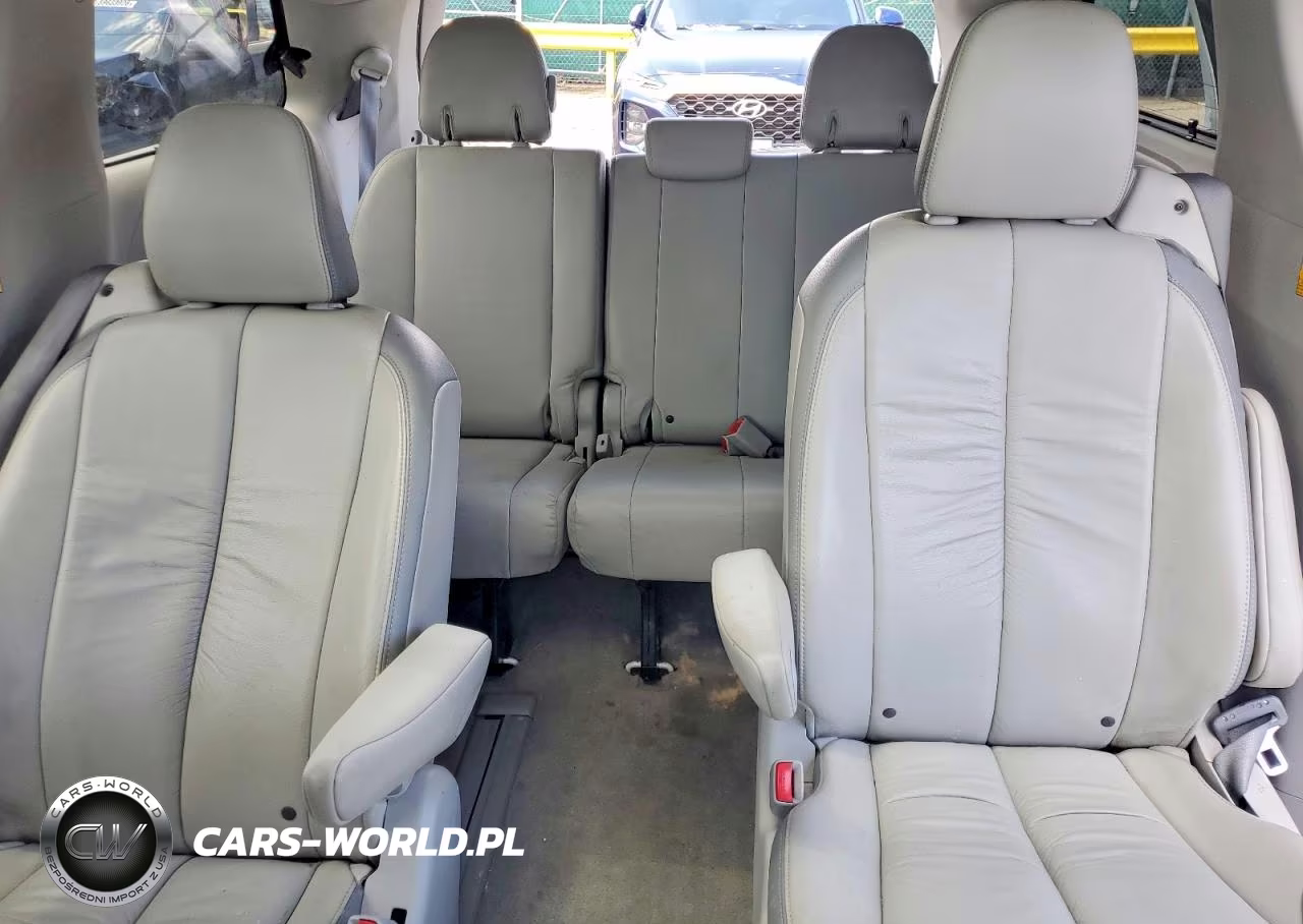 2012 Toyota Sienna Xle 8-Passenger VIN:5TDYK3DC1CS191979 - 10