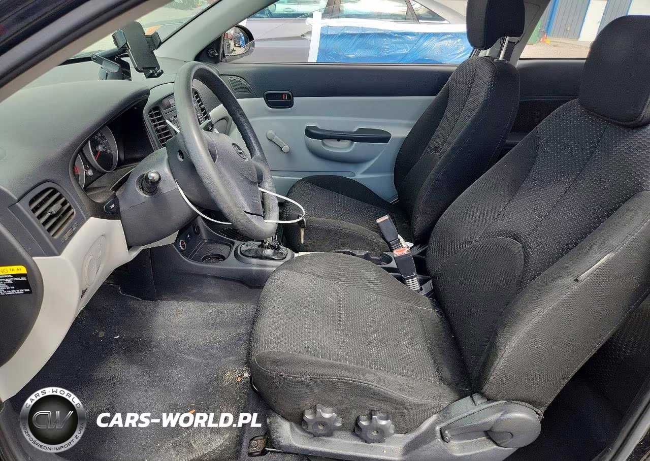 2008 Hyundai Accent Gs VIN:KMHCM36C78U086282 - 7