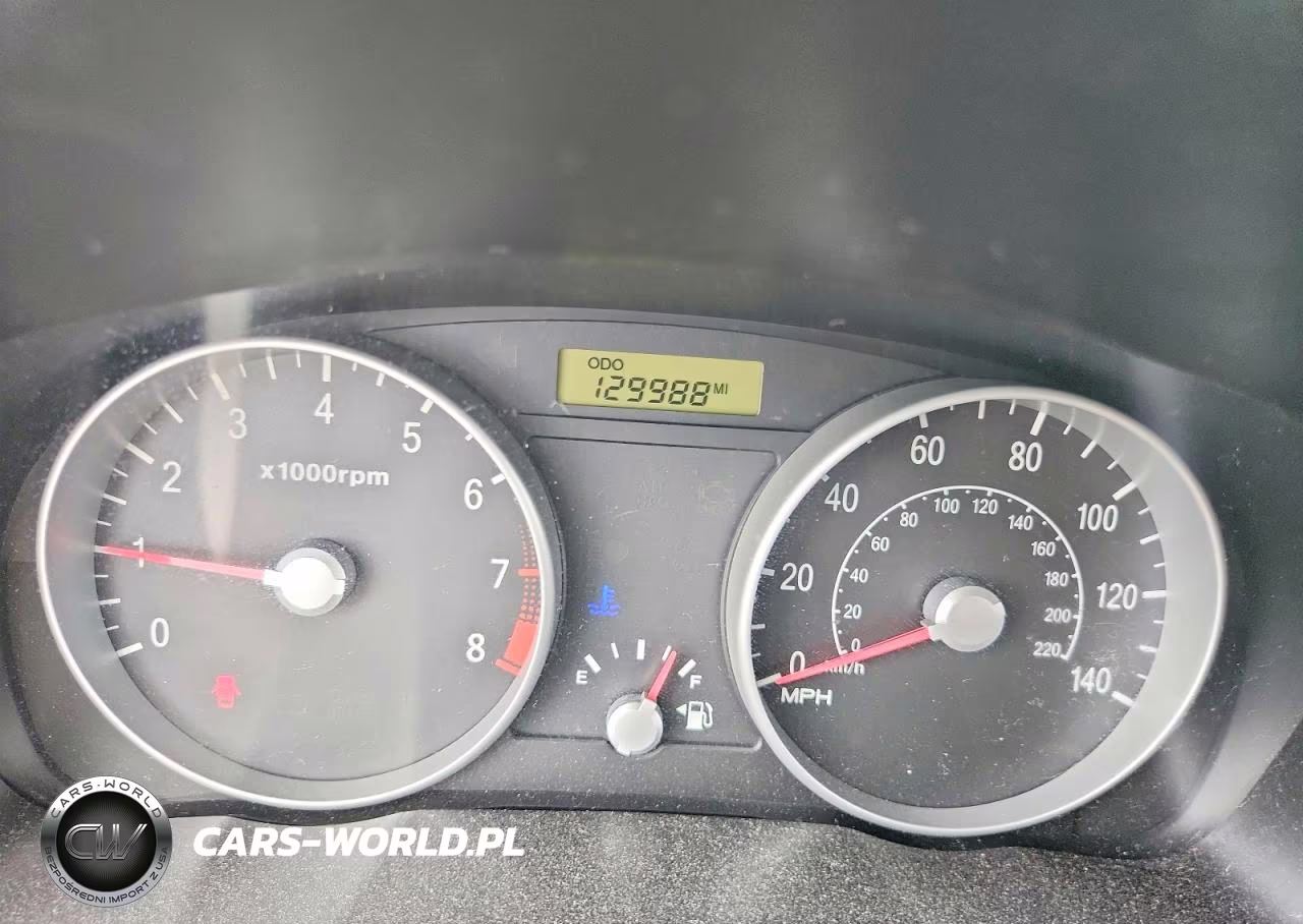 2008 Hyundai Accent Gs VIN:KMHCM36C78U086282 - 9