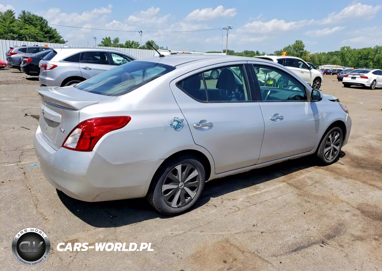 2013 Nissan Versa 1.6 S VIN:3N1CN7AP5DL827720 - 3