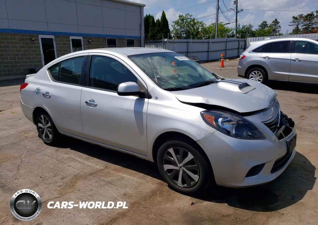 2013 Nissan Versa 1.6 S VIN:3N1CN7AP5DL827720 - 4