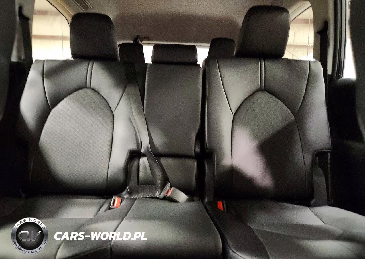 2026 Toyota Grand Highlander Xle VIN:5TDAAAB55TS133855 - 10