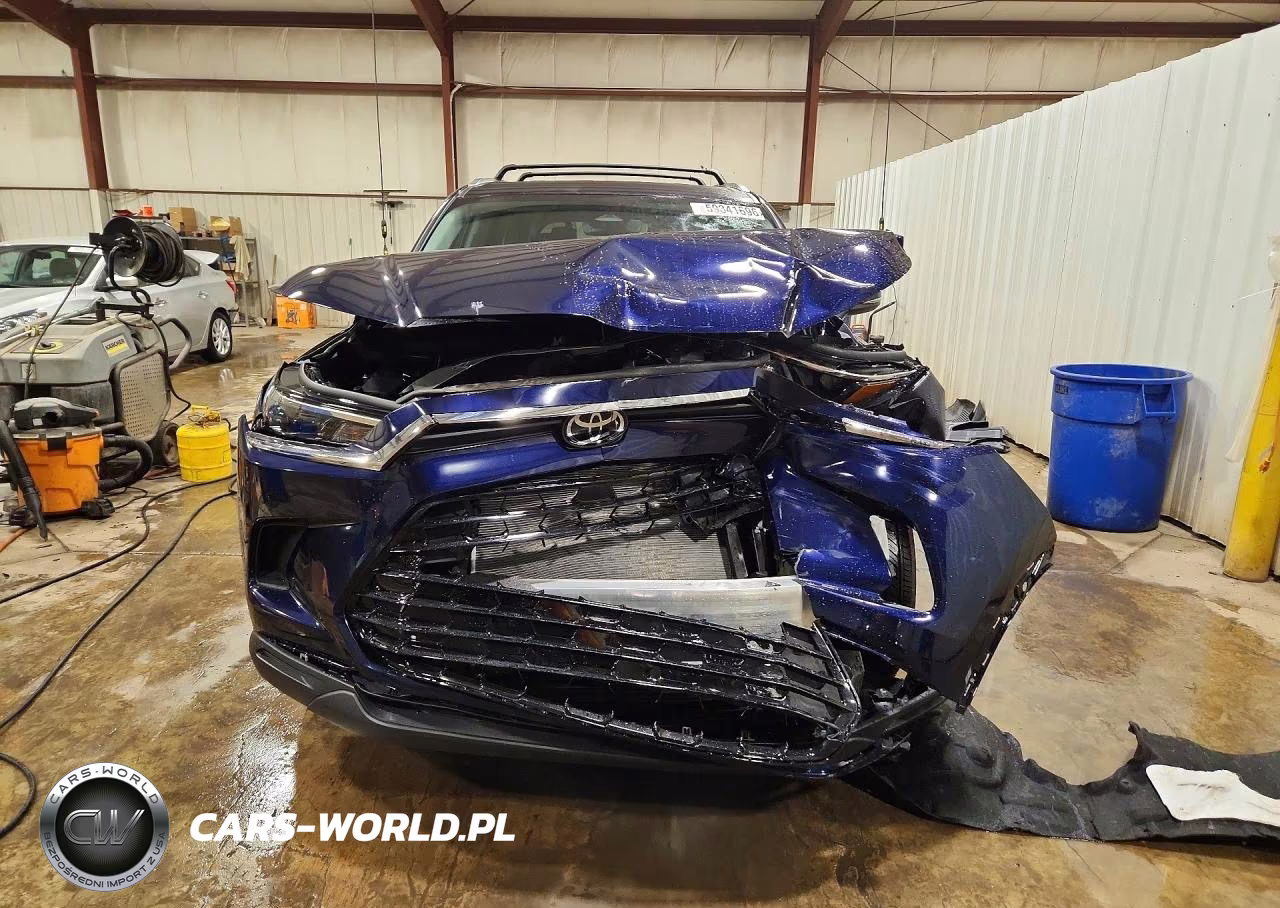 2026 Toyota Grand Highlander Xle VIN:5TDAAAB55TS133855 - 5