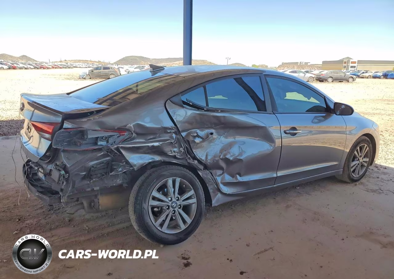 2018 Hyundai Elantra Sel VIN:5NPD84LF6JH394464 - 3