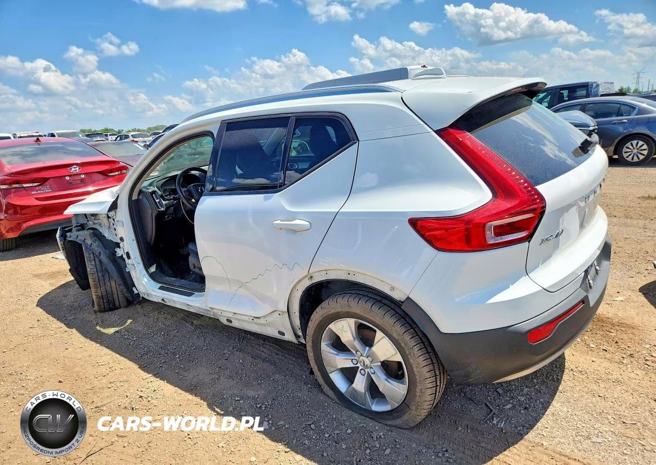 2020 Volvo Xc40 T5 Momentum VIN:YV4162UK7L2321968 - 2