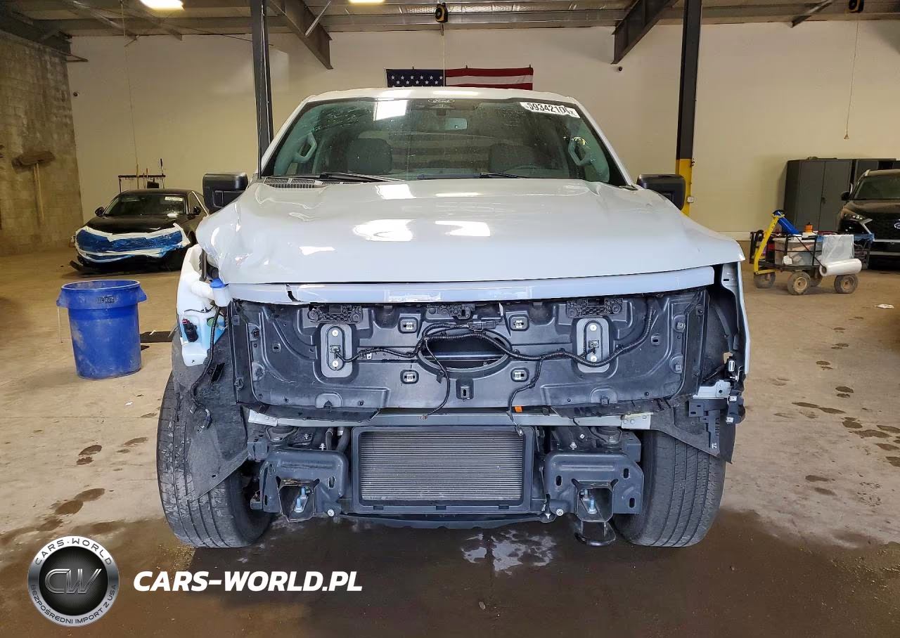 2024 Ford F150 Lightning Xlt VIN:1FTVW3LK0RWG27908 - 5