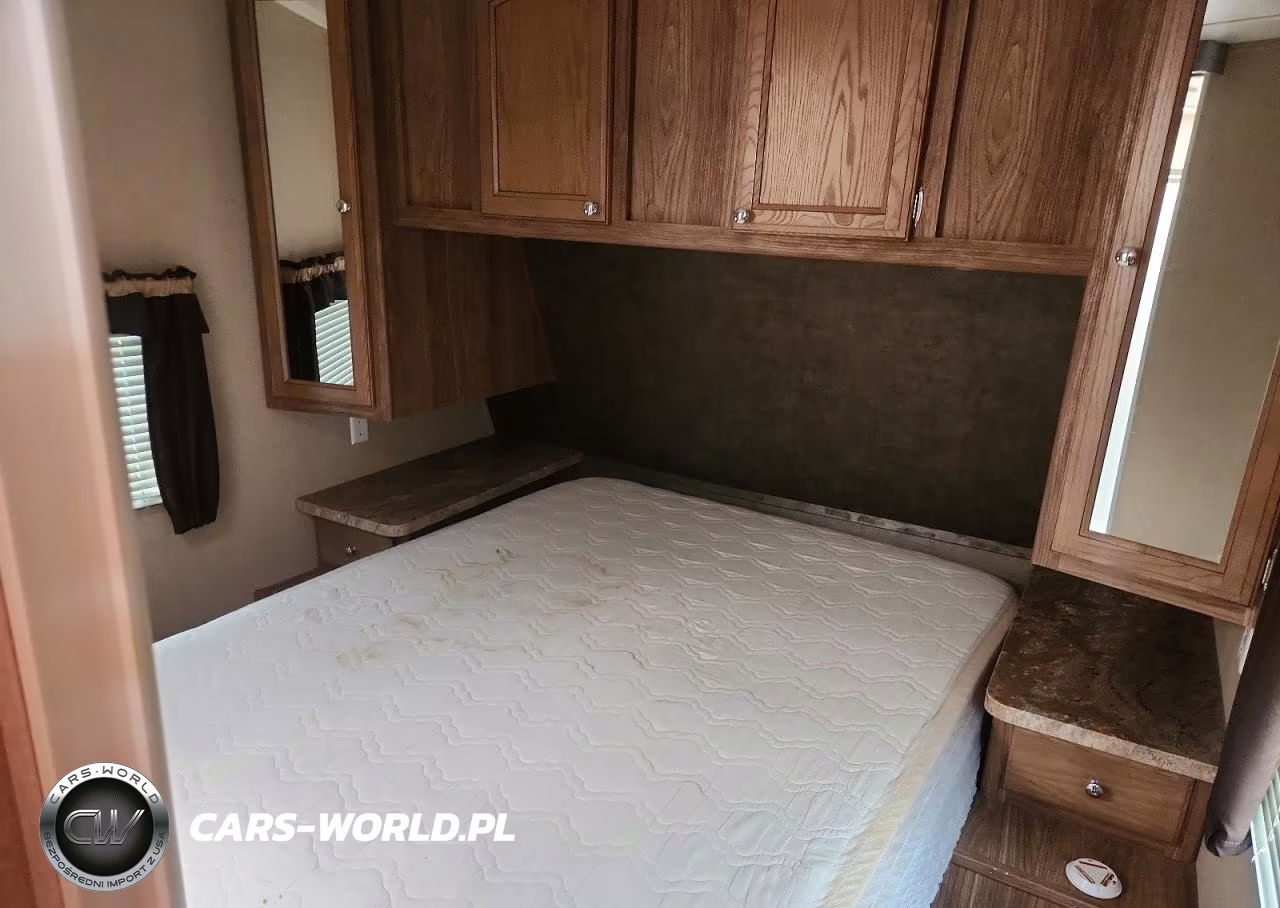 2016 Forest River Revere Camper VIN:5ZT2SHUB3GE007291 - 5