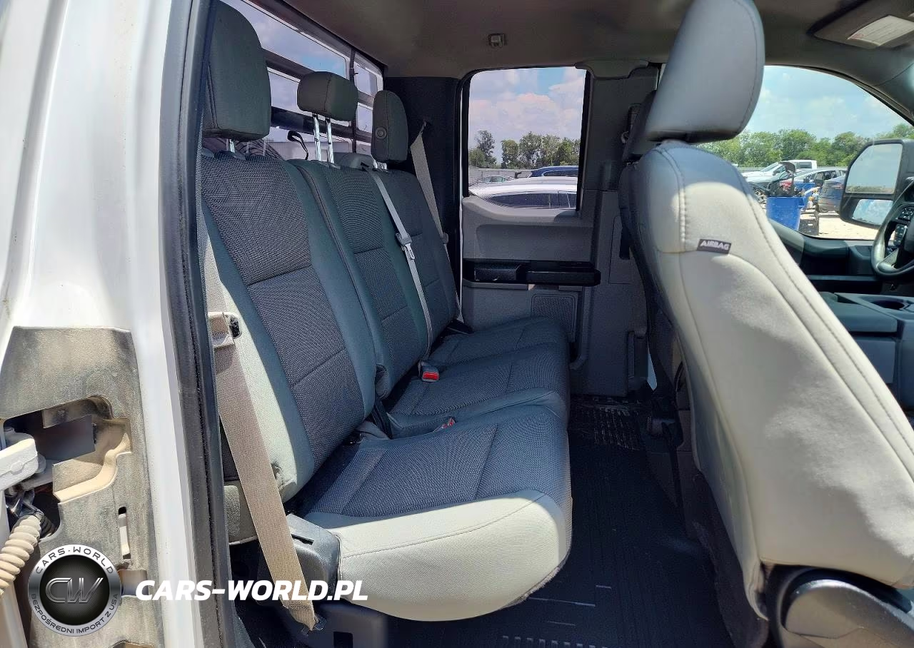 2017 Ford F350 Super Duty VIN:1FD7X3E69HEB93655 - 10