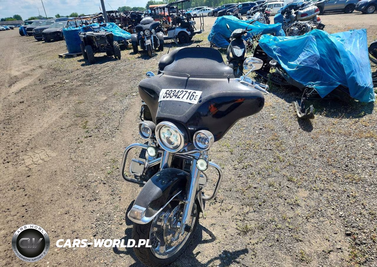 2011 Harley-Davidson Flhtcu VIN:1HD1FC411BB638111 - 2