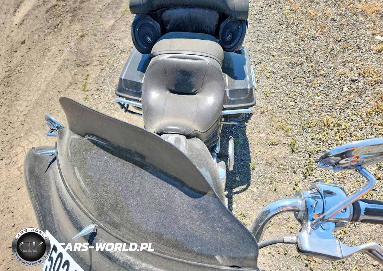 2011 Harley-Davidson Flhtcu VIN:1HD1FC411BB638111 - 5
