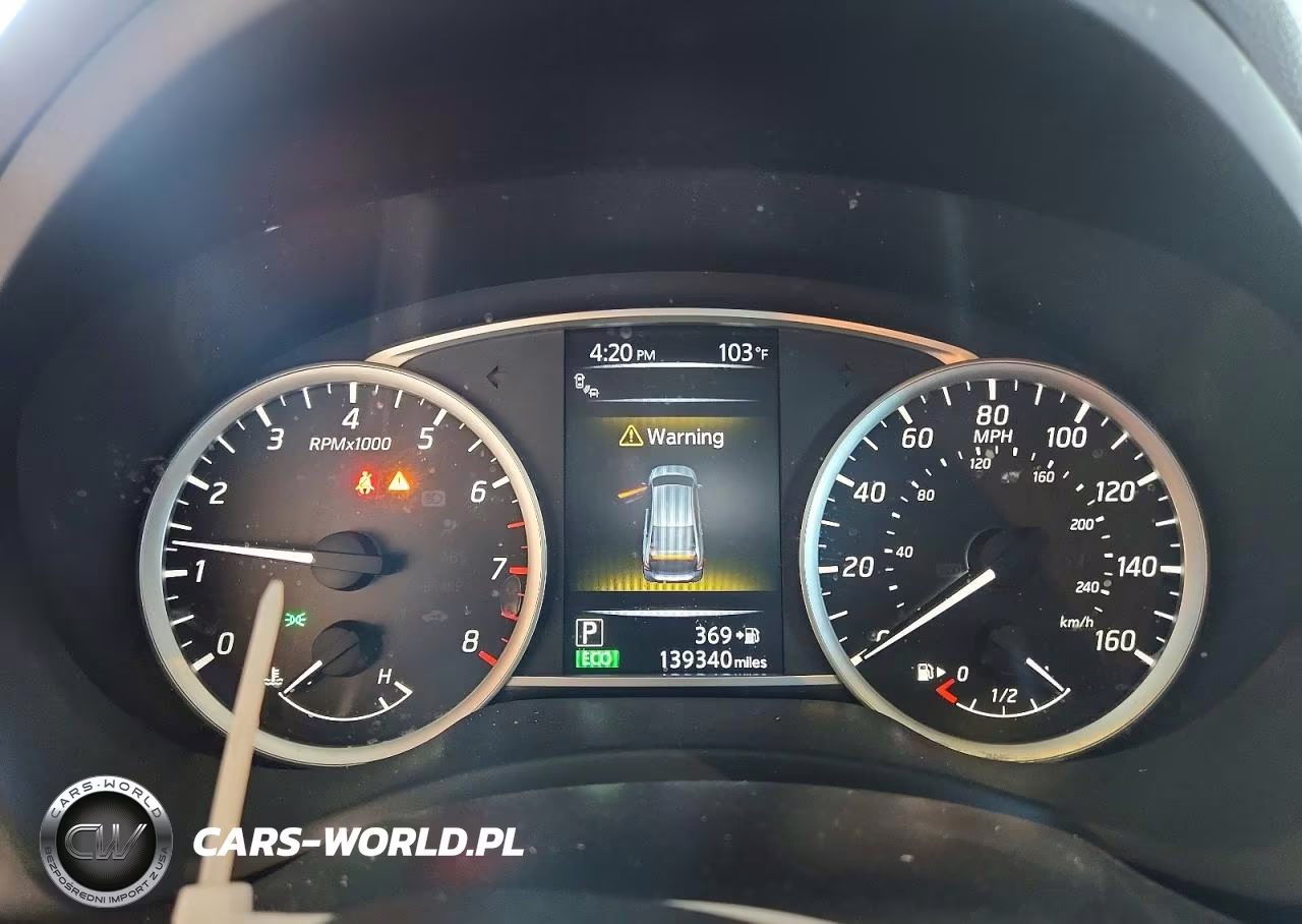 2017 Nissan Sentra Sr Turbo VIN:3N1CB7AP1HY395208 - 9
