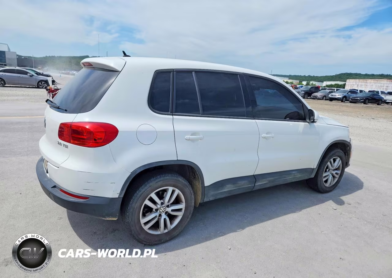 2012 Volkswagen Tiguan S VIN:WVGAV7AX4CW578836 - 3