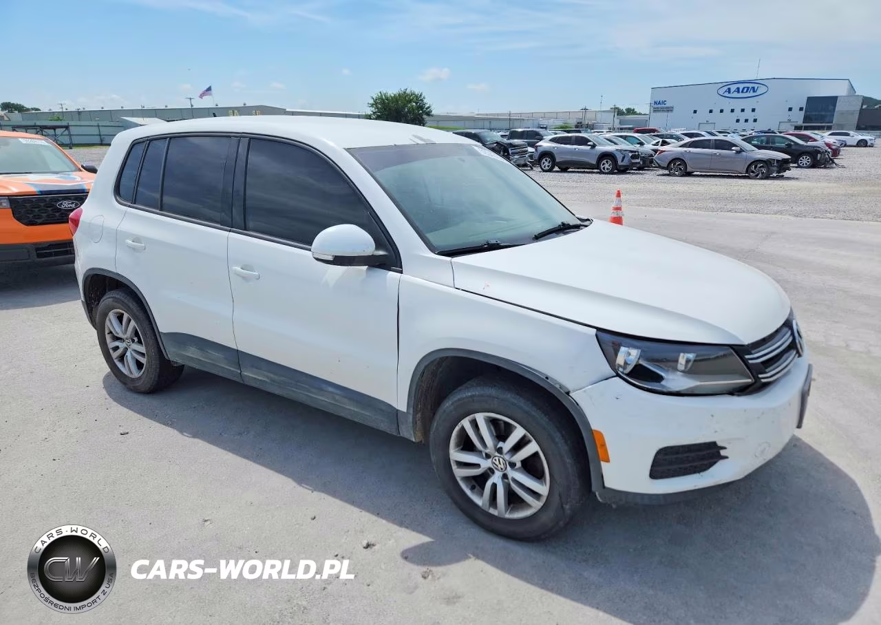 2012 Volkswagen Tiguan S VIN:WVGAV7AX4CW578836 - 4